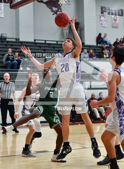 Thumbnail 1 in Booneville vs. Episcopal (AAA 3A Regional Playoff) photogallery.