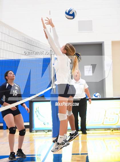 Thumbnail 2 in NFL Yet Academy vs. Pusch Ridge (Desert Classic) photogallery.