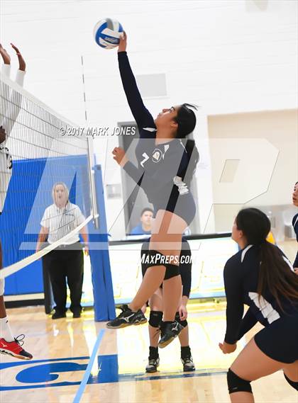 Thumbnail 1 in NFL Yet Academy vs. Pusch Ridge (Desert Classic) photogallery.