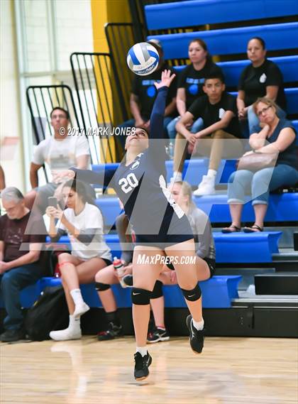 Thumbnail 2 in NFL Yet Academy vs. Pusch Ridge (Desert Classic) photogallery.