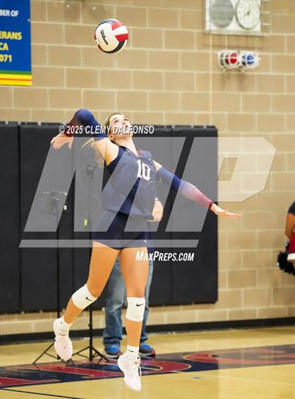 Thumbnail 2 in Chatfield @ Dakota Ridge photogallery.