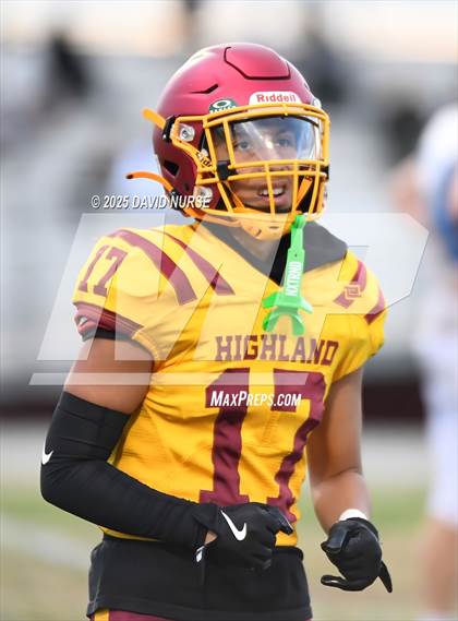 Thumbnail 2 in Highland vs Quartz Hill photogallery.