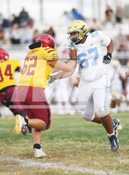 Thumbnail 2 in Highland vs Quartz Hill photogallery.