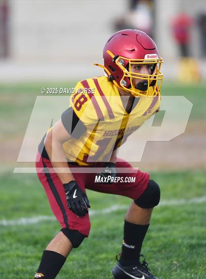 Thumbnail 2 in Highland vs Quartz Hill photogallery.