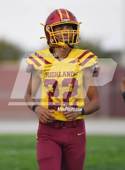 Thumbnail 2 in Highland vs Quartz Hill photogallery.