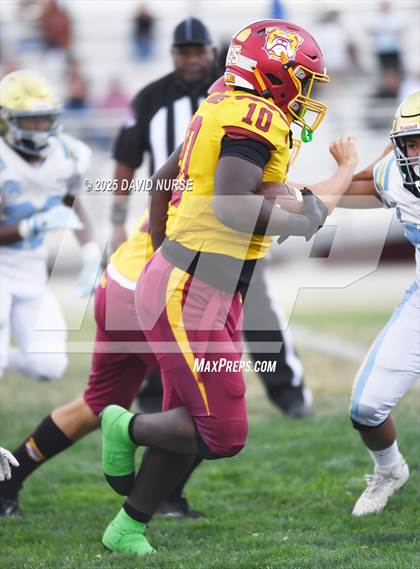 Thumbnail 1 in Highland vs Quartz Hill photogallery.