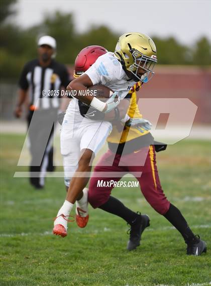 Thumbnail 2 in Highland vs Quartz Hill photogallery.