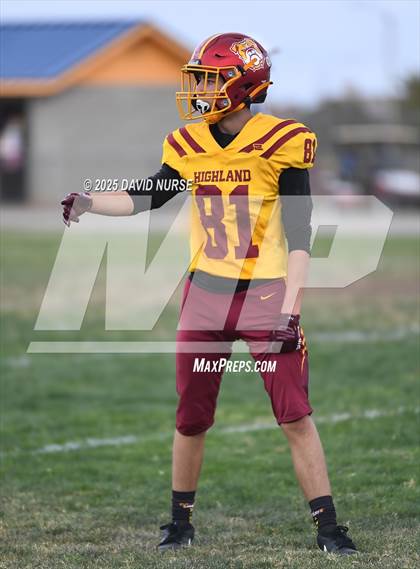 Thumbnail 1 in Highland vs Quartz Hill photogallery.