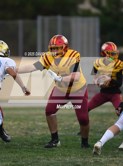 Thumbnail 1 in Highland vs Quartz Hill photogallery.
