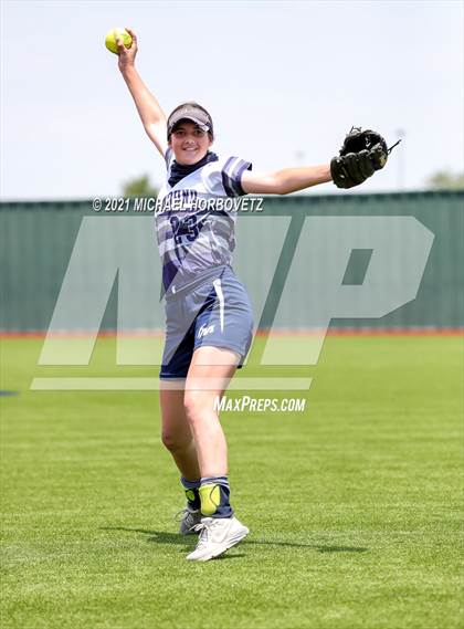 Thumbnail 2 in Allen @ Flower Mound (UIL 6A Regional Quarterfinal Playoff) photogallery.