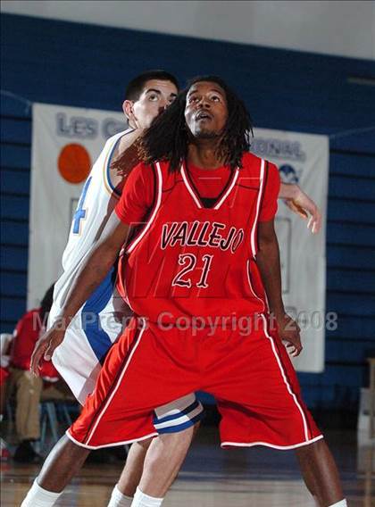 Thumbnail 2 in Vallejo vs. Wood (Les Curry Invitational) photogallery.