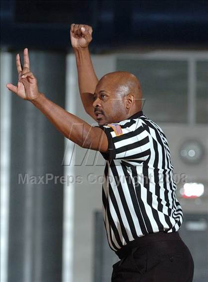 Thumbnail 1 in Vallejo vs. Wood (Les Curry Invitational) photogallery.
