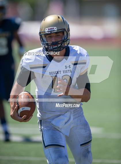 Thumbnail 3 in Notre Dame (SO) vs. Desert Vista (Honor Bowl) photogallery.