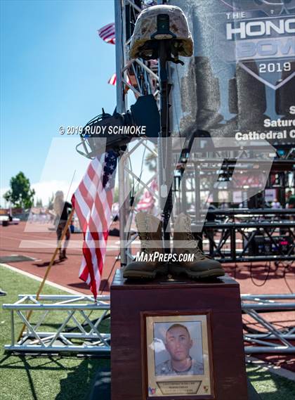 Thumbnail 1 in Notre Dame (SO) vs. Desert Vista (Honor Bowl) photogallery.