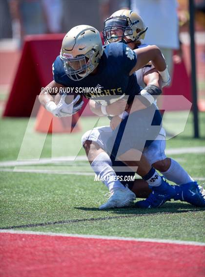 Thumbnail 3 in Notre Dame (SO) vs. Desert Vista (Honor Bowl) photogallery.