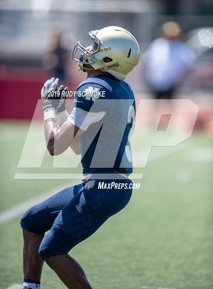 Thumbnail 2 in Notre Dame (SO) vs. Desert Vista (Honor Bowl) photogallery.