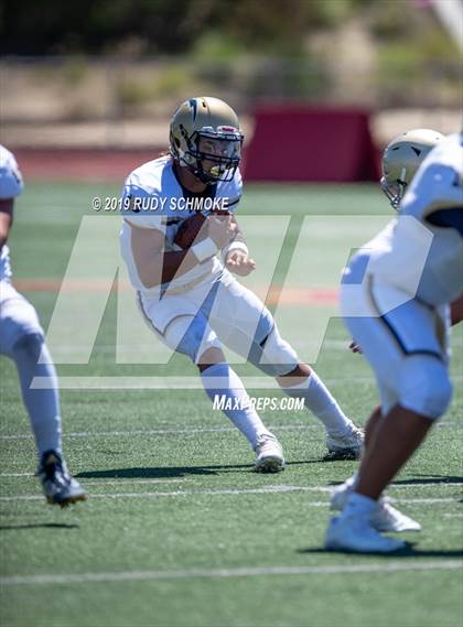 Thumbnail 3 in Notre Dame (SO) vs. Desert Vista (Honor Bowl) photogallery.