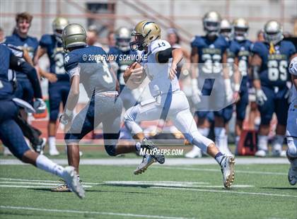 Thumbnail 3 in Notre Dame (SO) vs. Desert Vista (Honor Bowl) photogallery.