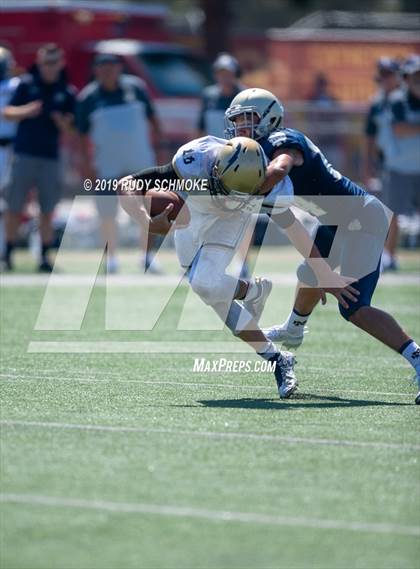 Thumbnail 1 in Notre Dame (SO) vs. Desert Vista (Honor Bowl) photogallery.