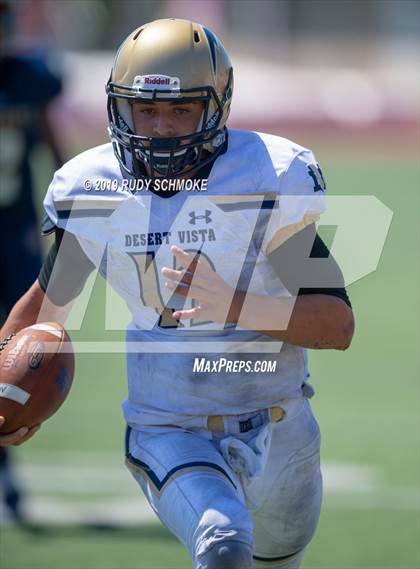 Thumbnail 1 in Notre Dame (SO) vs. Desert Vista (Honor Bowl) photogallery.