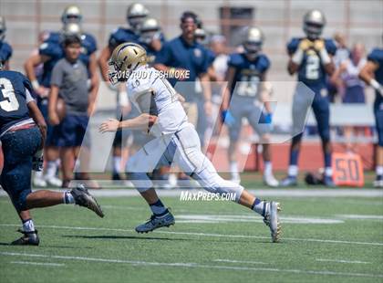 Thumbnail 2 in Notre Dame (SO) vs. Desert Vista (Honor Bowl) photogallery.