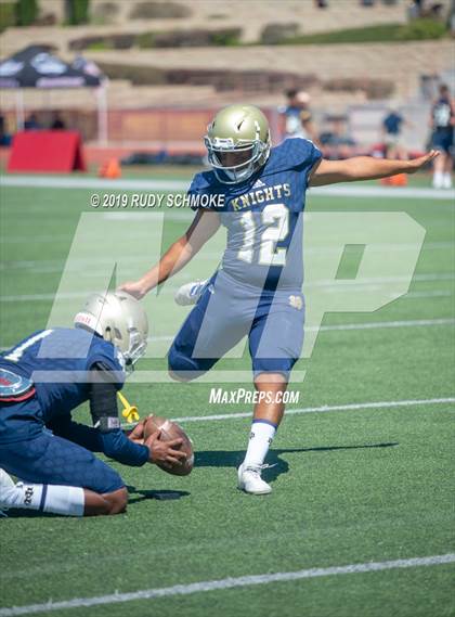 Thumbnail 3 in Notre Dame (SO) vs. Desert Vista (Honor Bowl) photogallery.