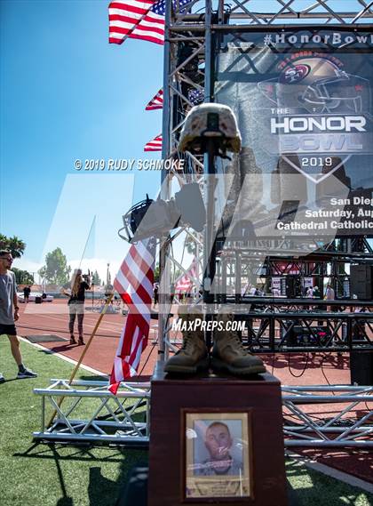 Thumbnail 3 in Notre Dame (SO) vs. Desert Vista (Honor Bowl) photogallery.