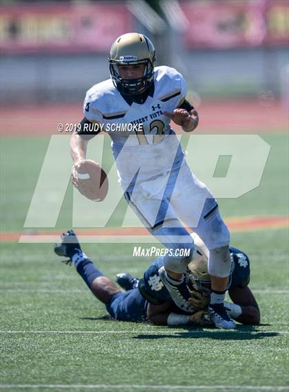 Thumbnail 3 in Notre Dame (SO) vs. Desert Vista (Honor Bowl) photogallery.