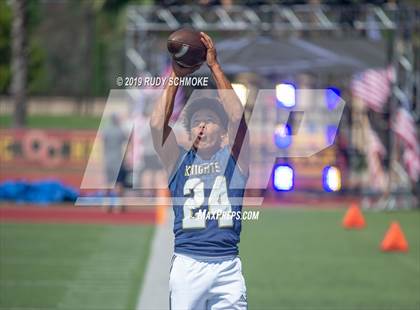 Thumbnail 3 in Notre Dame (SO) vs. Desert Vista (Honor Bowl) photogallery.