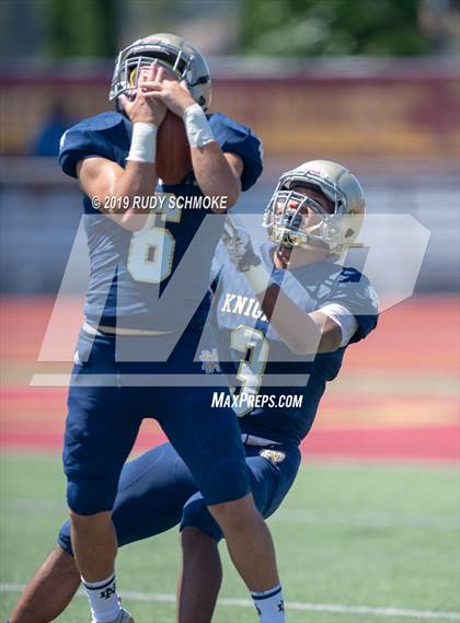 Thumbnail 3 in Notre Dame (SO) vs. Desert Vista (Honor Bowl) photogallery.