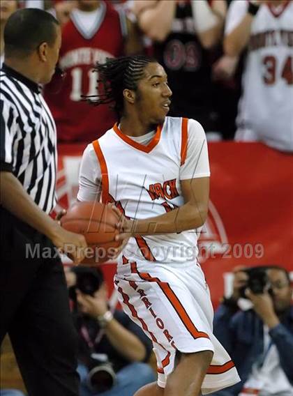 Thumbnail 1 in Monte Vista vs. McClymonds (CIF NorCal D1 Final) photogallery.