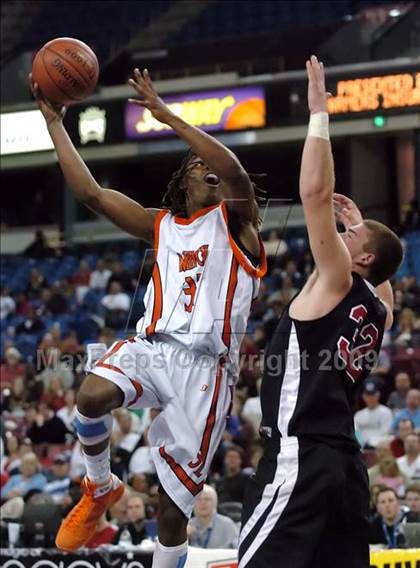 Thumbnail 3 in Monte Vista vs. McClymonds (CIF NorCal D1 Final) photogallery.