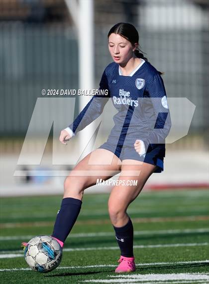 Thumbnail 3 in Bell vs. Eastlake (Blue Raider Invitational) photogallery.