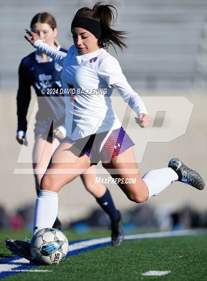 Thumbnail 3 in Bell vs. Eastlake (Blue Raider Invitational) photogallery.