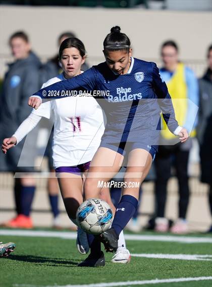 Thumbnail 2 in Bell vs. Eastlake (Blue Raider Invitational) photogallery.