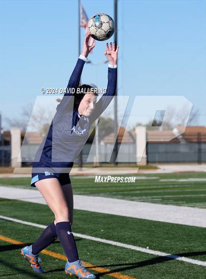 Thumbnail 3 in Bell vs. Eastlake (Blue Raider Invitational) photogallery.