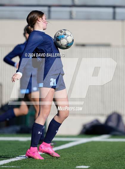 Thumbnail 3 in Bell vs. Eastlake (Blue Raider Invitational) photogallery.