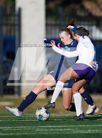 Thumbnail 2 in Bell vs. Eastlake (Blue Raider Invitational) photogallery.