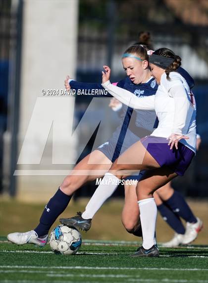 Thumbnail 1 in Bell vs. Eastlake (Blue Raider Invitational) photogallery.
