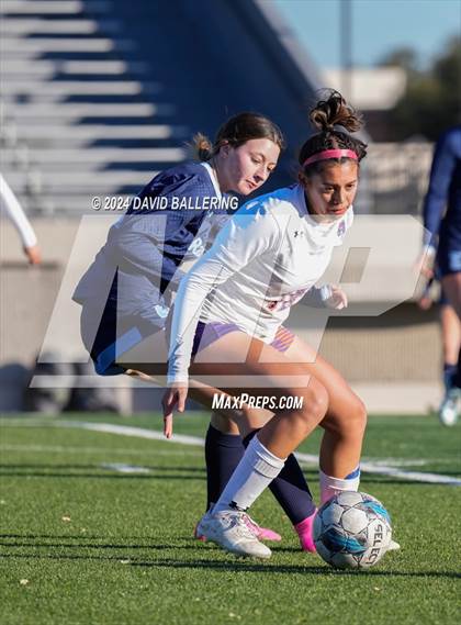 Thumbnail 2 in Bell vs. Eastlake (Blue Raider Invitational) photogallery.