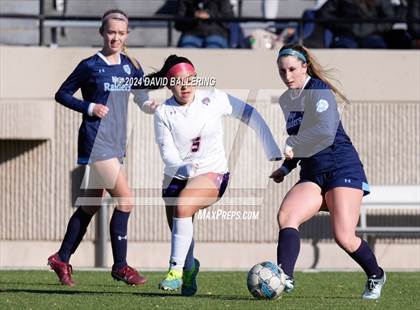 Thumbnail 2 in Bell vs. Eastlake (Blue Raider Invitational) photogallery.