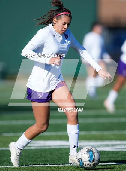 Thumbnail 1 in Bell vs. Eastlake (Blue Raider Invitational) photogallery.