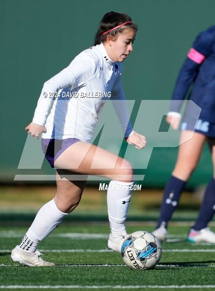 Thumbnail 2 in Bell vs. Eastlake (Blue Raider Invitational) photogallery.