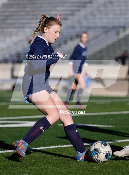 Thumbnail 2 in Bell vs. Eastlake (Blue Raider Invitational) photogallery.