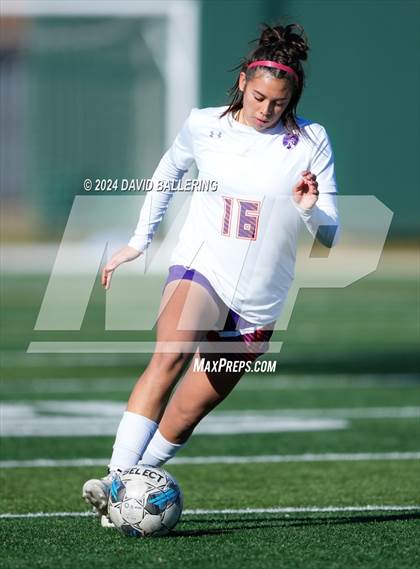 Thumbnail 3 in Bell vs. Eastlake (Blue Raider Invitational) photogallery.