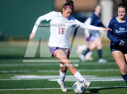 Thumbnail 3 in Bell vs. Eastlake (Blue Raider Invitational) photogallery.