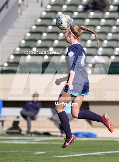 Thumbnail 2 in Bell vs. Eastlake (Blue Raider Invitational) photogallery.