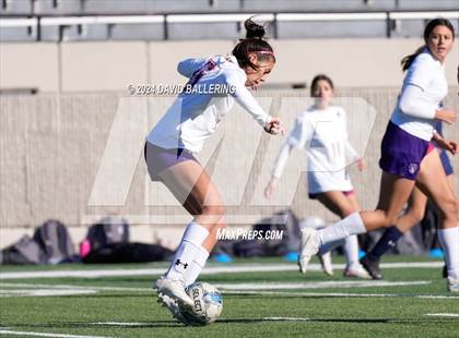 Thumbnail 3 in Bell vs. Eastlake (Blue Raider Invitational) photogallery.