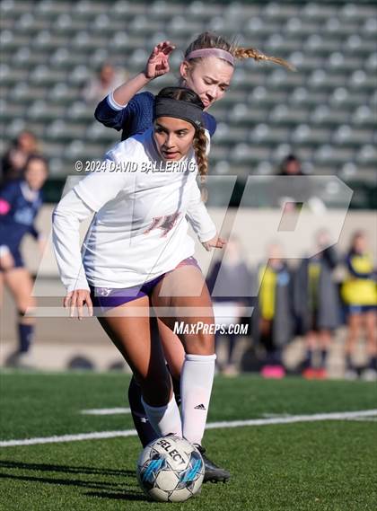 Thumbnail 3 in Bell vs. Eastlake (Blue Raider Invitational) photogallery.