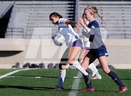 Thumbnail 2 in Bell vs. Eastlake (Blue Raider Invitational) photogallery.